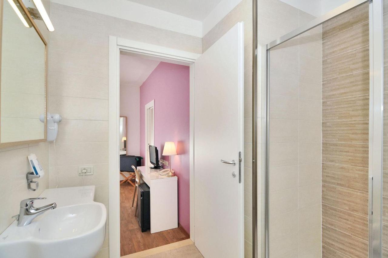 Hotel Nederland Caorle Exterior foto
