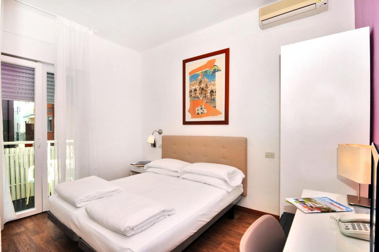 Hotel Nederland Caorle Exterior foto